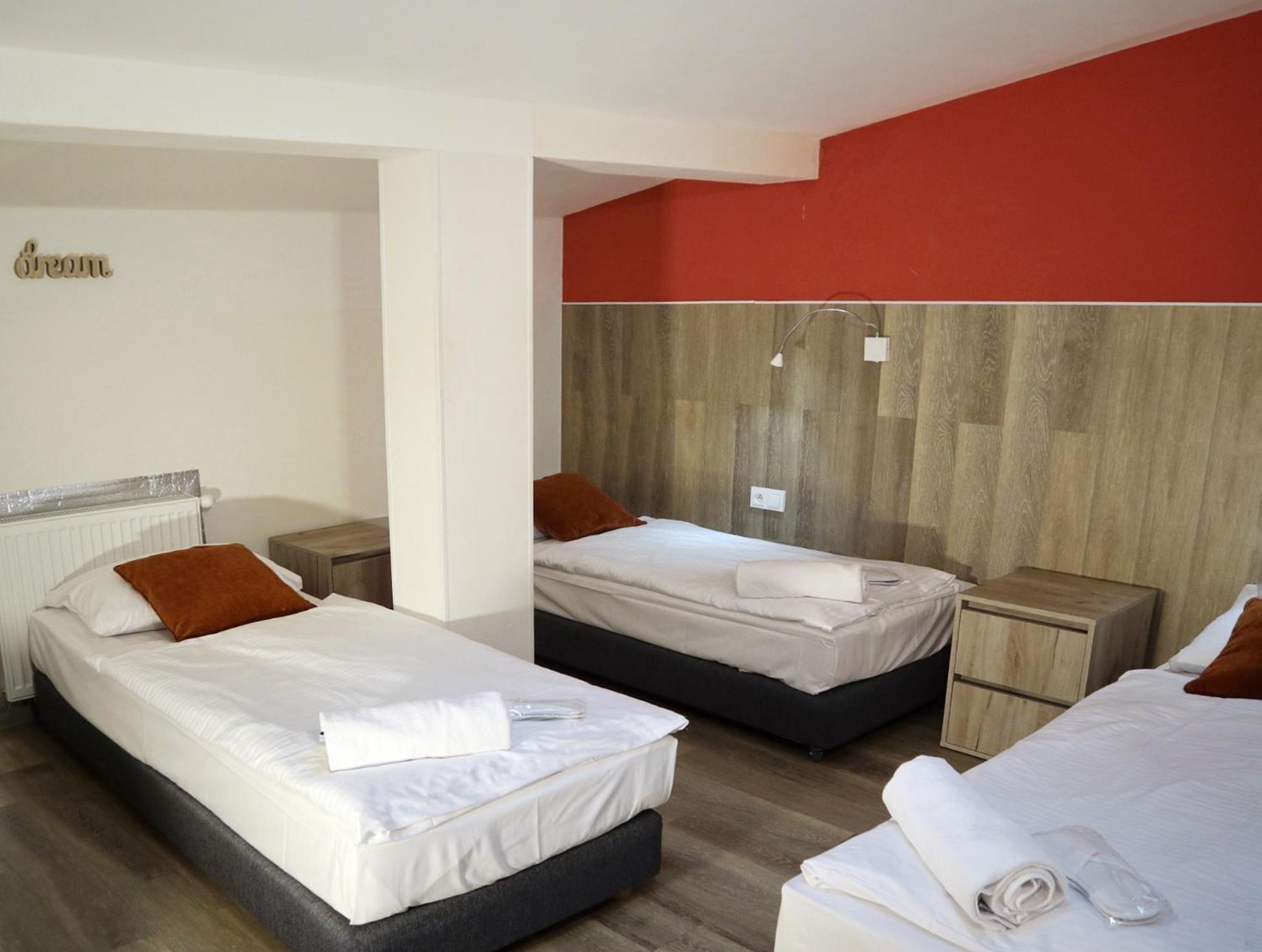 Private Room 4 Beds